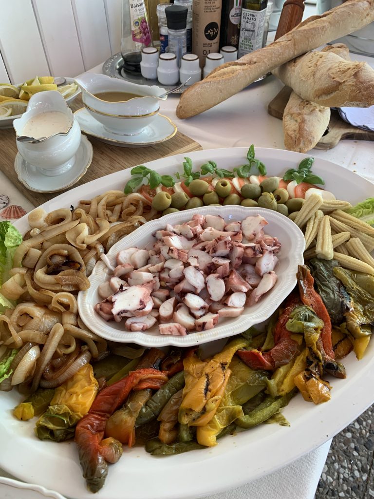 Buffet für Feiern am Wasser – derNest Spandau